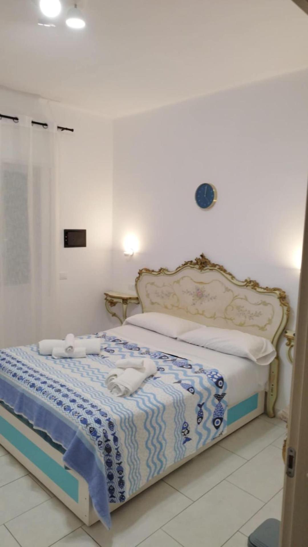 Bike Hotel Oasi Finale Ligure Exterior foto